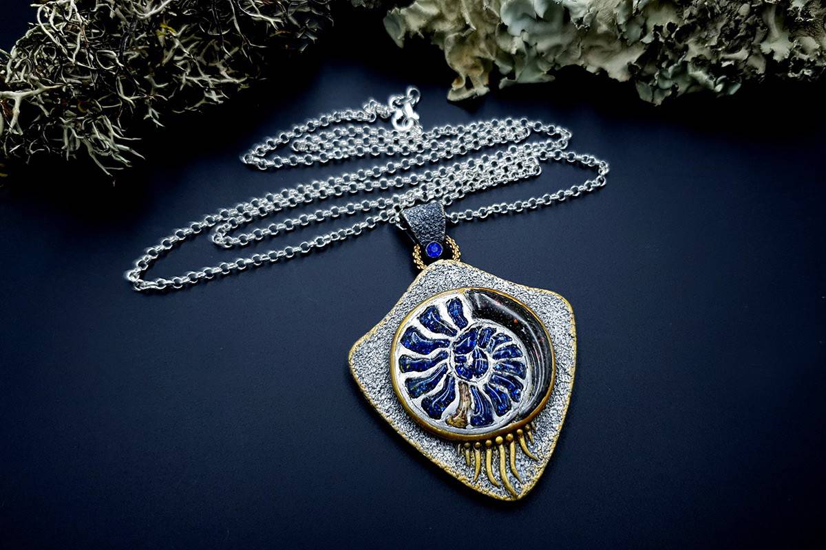 Blue Ammonite Pendant Pendant SweetyBijou Jewelry   