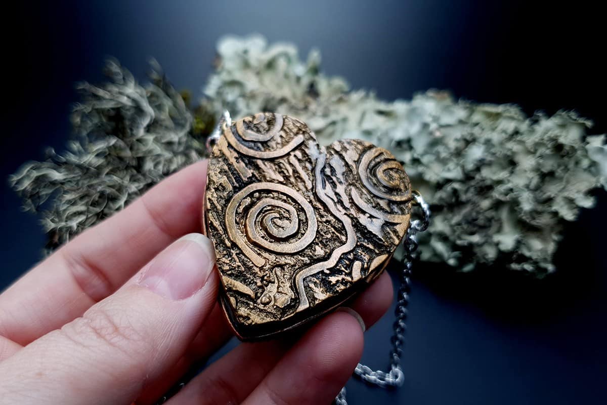 Pendant Photo Frame ~ Blue Light Pendant SweetyBijou Jewelry   