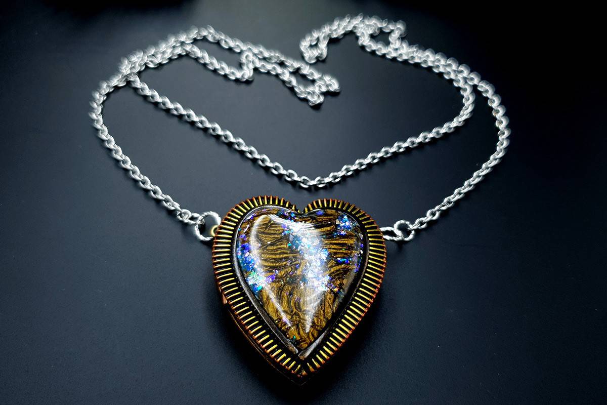 Pendant Photo Frame ~ Blue Light Pendant SweetyBijou Jewelry   