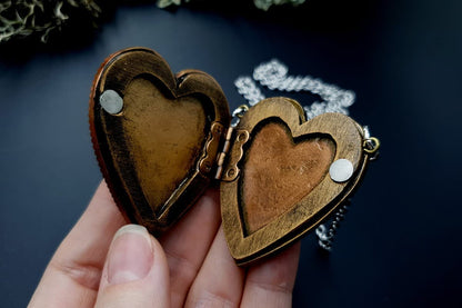 Pendant Photo Frame ~ Blue Light Pendant SweetyBijou Jewelry   