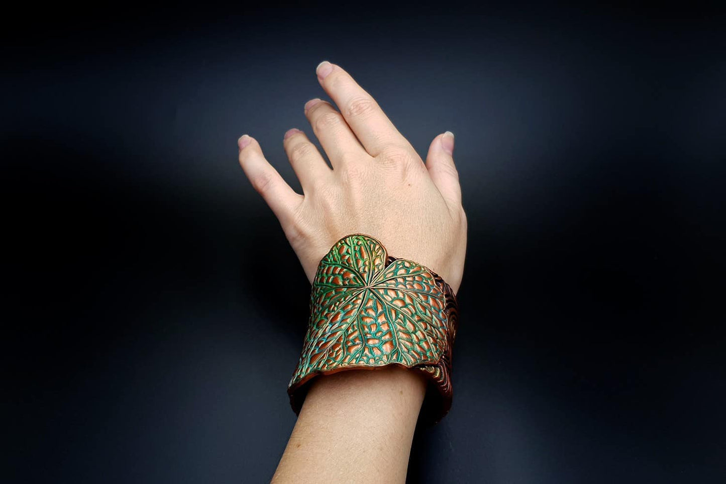 Begonia Leaf Bracelet Cuff Bracelet SweetyBijou Jewelry   