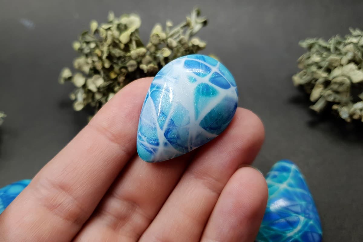 5 cabochons Faux Larimar Stone from Polymer Clay #3 (5985)