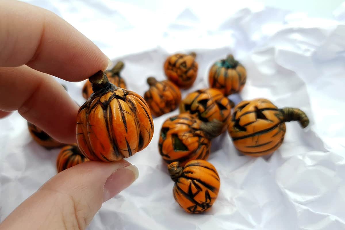 Set of 9 halloween beads from polymer clay (6886)