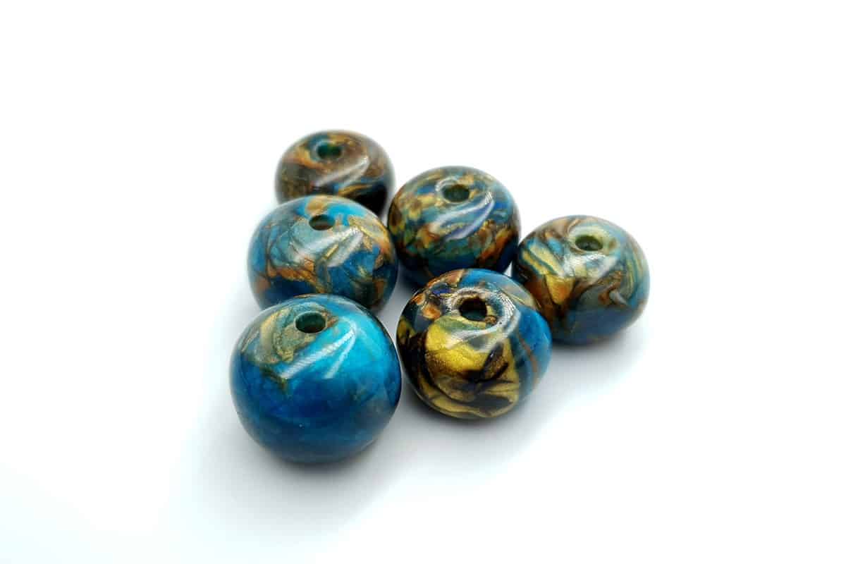 Set of 6 Faux Labradorite beads from polymer clay (6897)