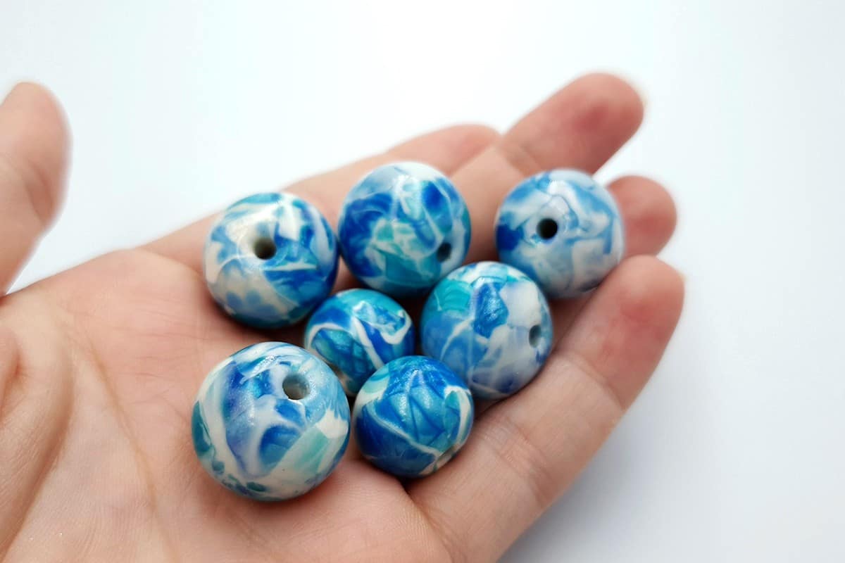 Set of 7 Faux Larimar beads from polymer clay (6904)