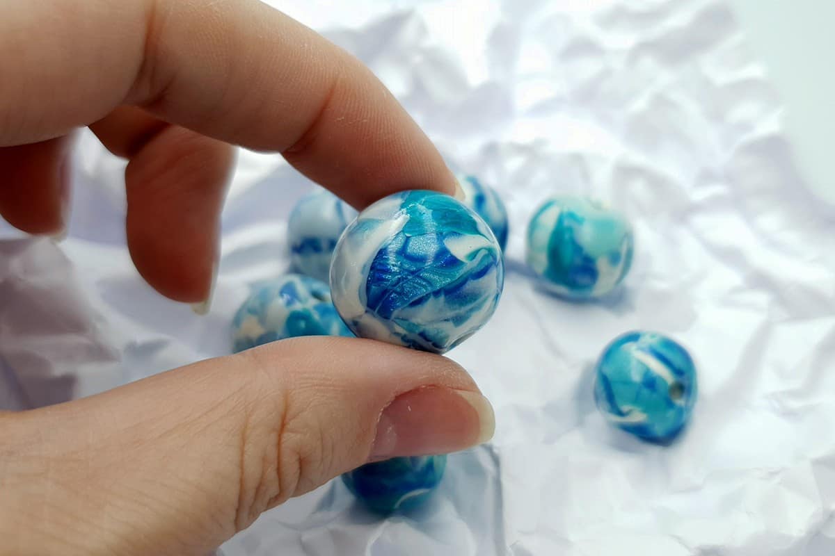 Set of 7 Faux Larimar beads from polymer clay (6911)
