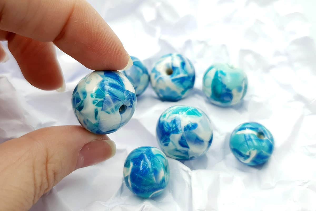 Set of 7 Faux Larimar beads from polymer clay (6912)