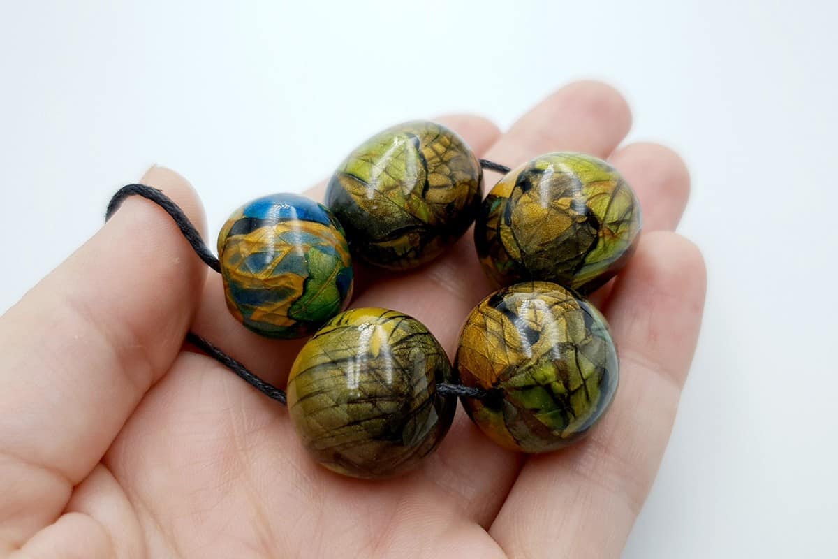 Set of 5 Faux Labradorite beads from polymer clay (6915)