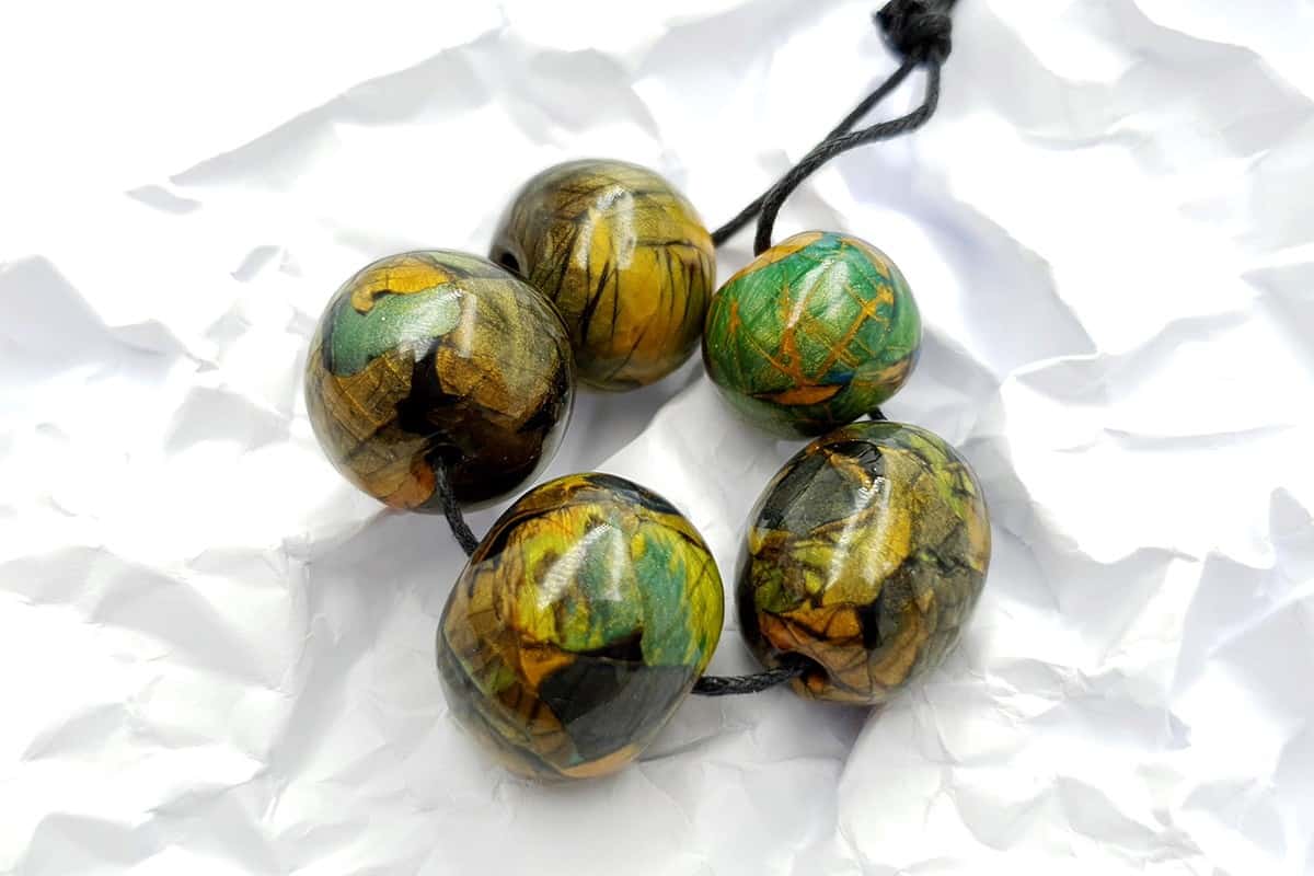 Set of 5 Faux Labradorite beads from polymer clay (6916)