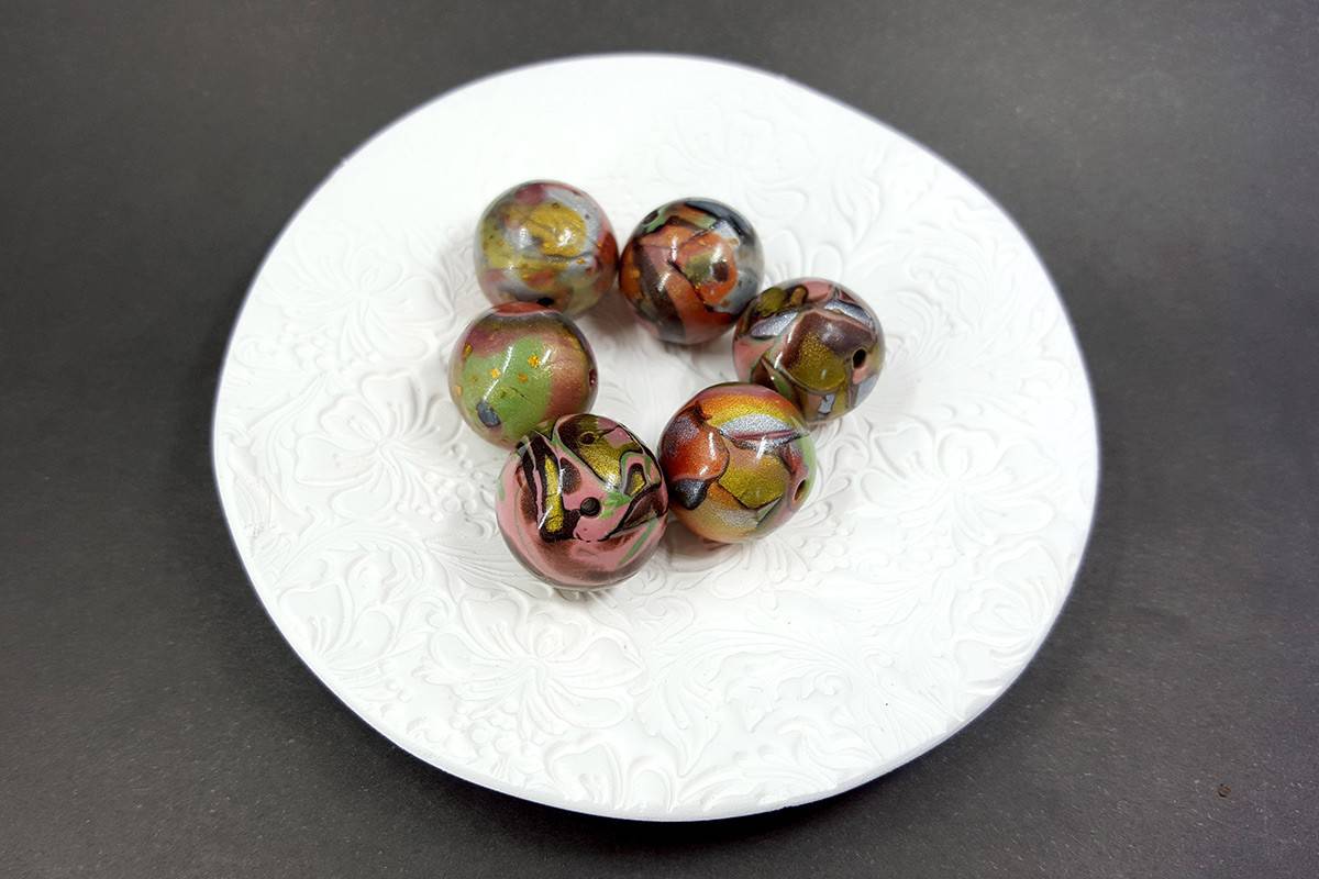 6 Beads: Glossy Brown, Bronze, Green (Polymer Clay) (7187)