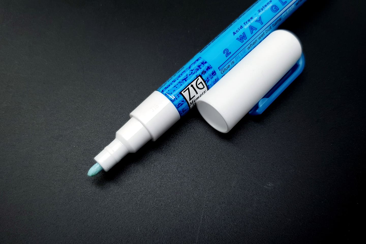2 Way Adhesive Glue Marker - Fine (16152)