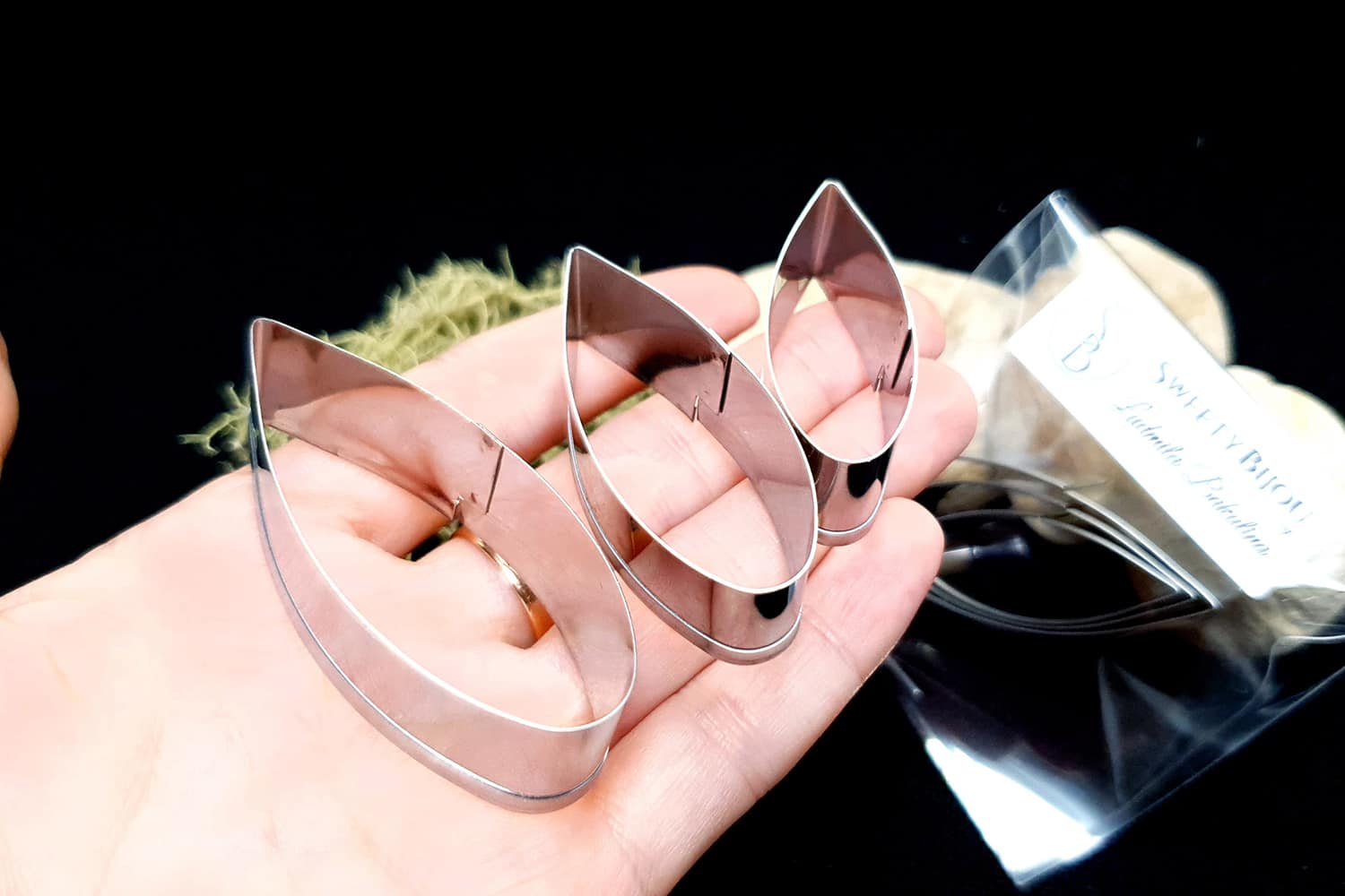 Stainless steel petal-shape cutters (22770)