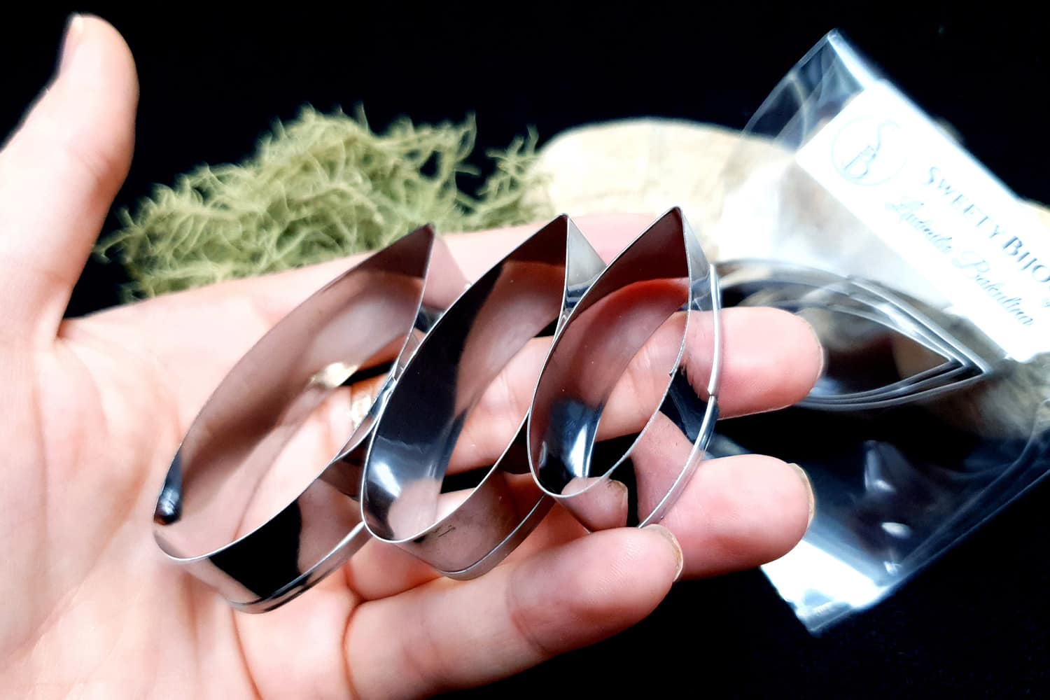Stainless steel petal-shape cutters (22776)