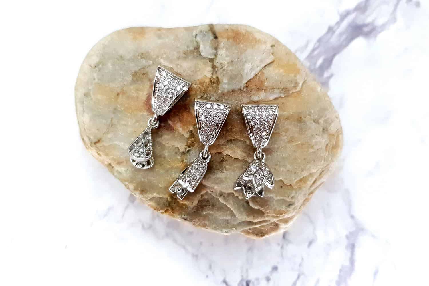 3 high quality silver crystals pendant pinch bail (25357)