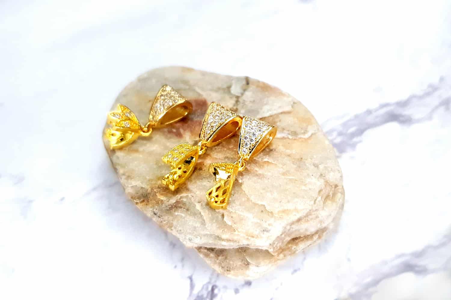 3 high quality golden crystals pendant pinch bail (25373)