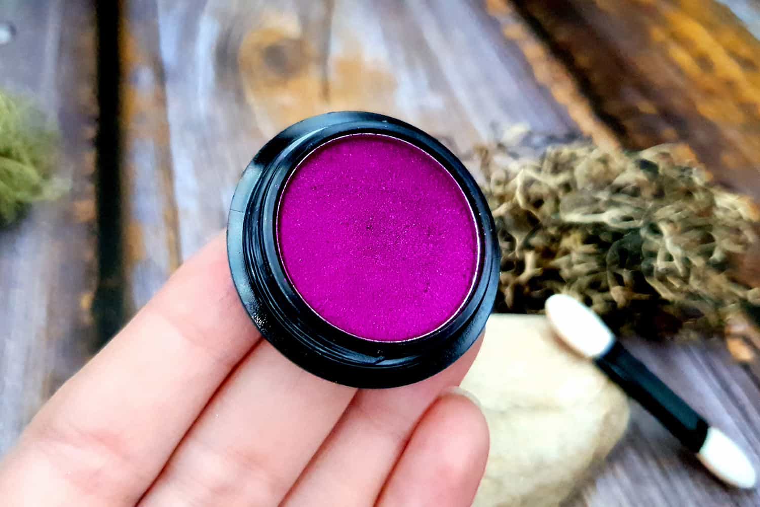 Solid pigment powder "Magenta" with metal effect (25620)