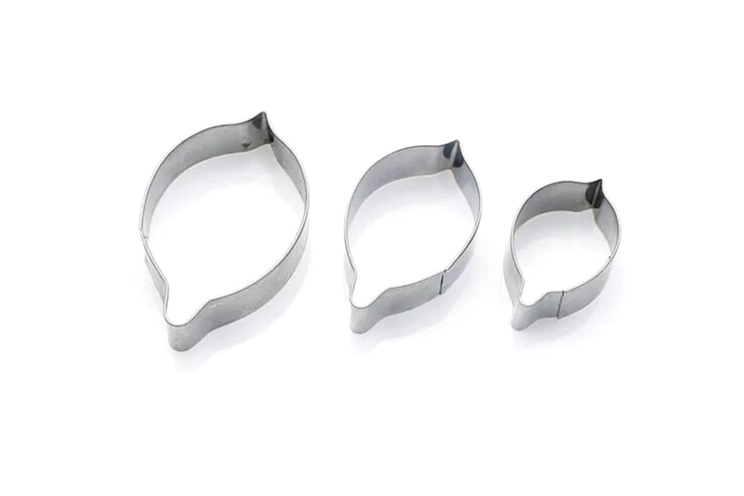 3 Stainless steel petal shape cutters (27378)