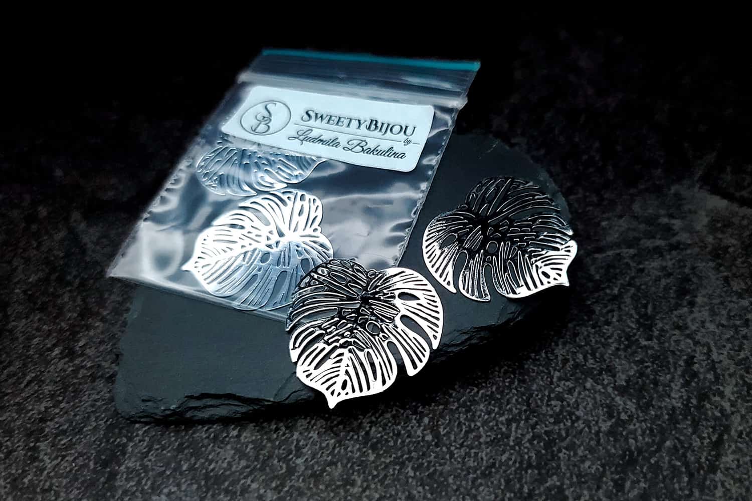 Silver color exotic leafs charms for earrings (27205)