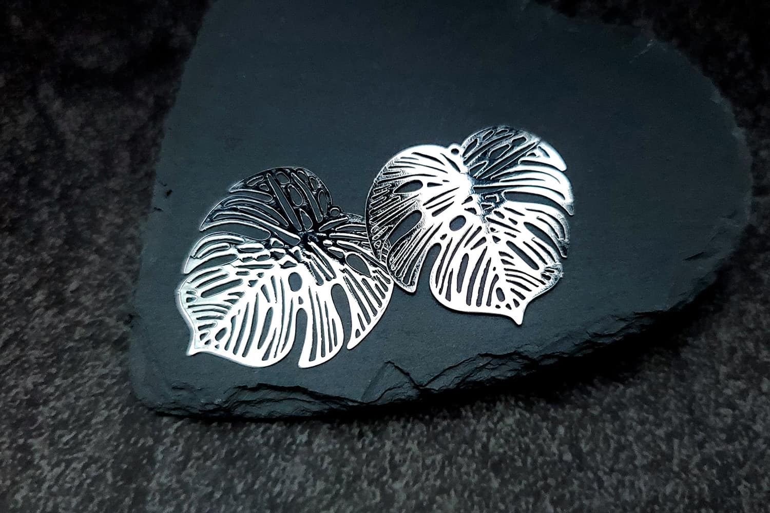 Silver color exotic leafs charms for earrings (27214)