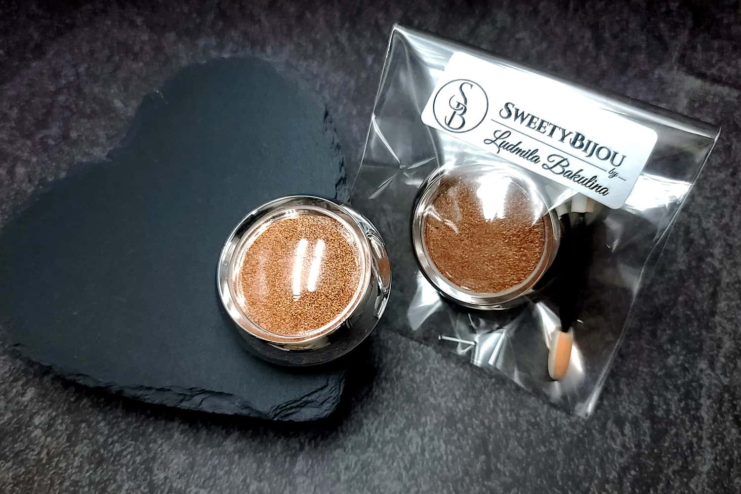 Solid copper powder with metal+chrome effect pigment (27344)