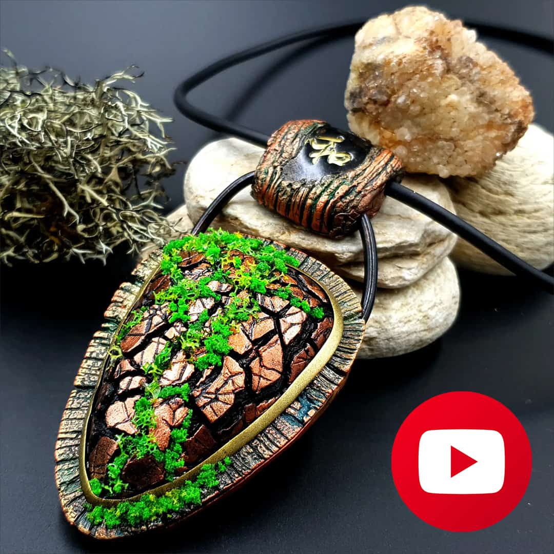 How to make faux wooden pendant with moss (26614)