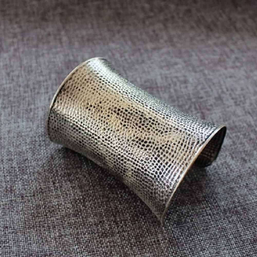 Wide Vintage Bronze Metal Bracelet Base (9.7x7cm) (36306)