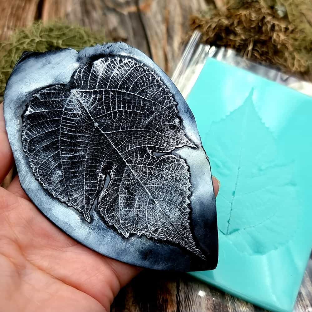 Detailed Leaf - Handmade texture-mold of real leaf (35980)