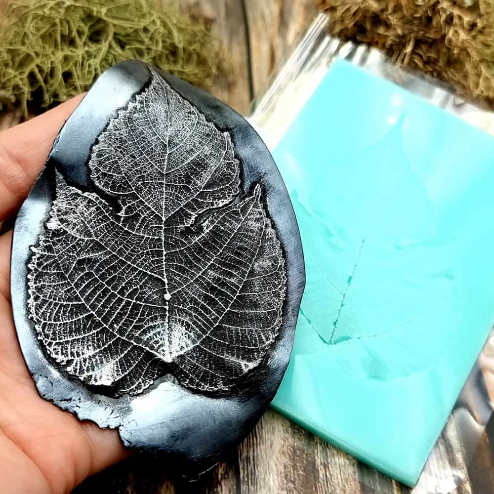 Detailed Leaf - Handmade texture-mold of real leaf (35998)