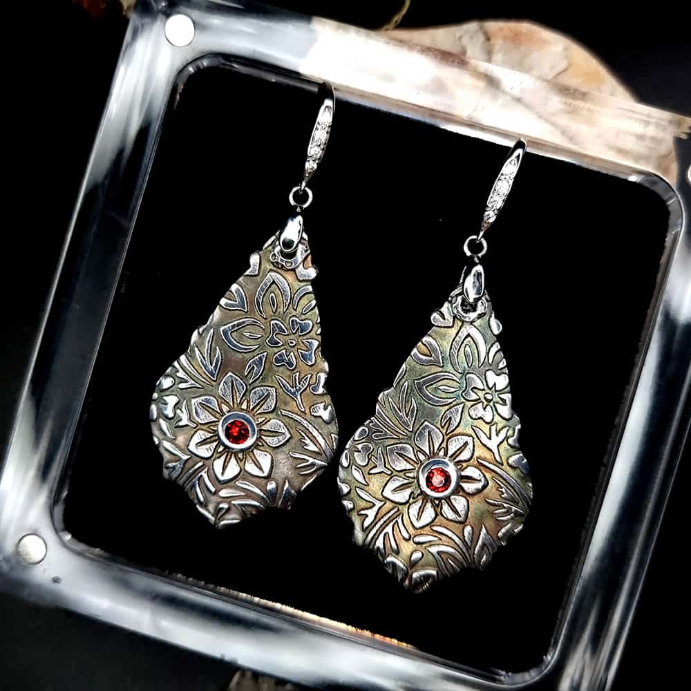 Unique romantic silver earrings (38718)