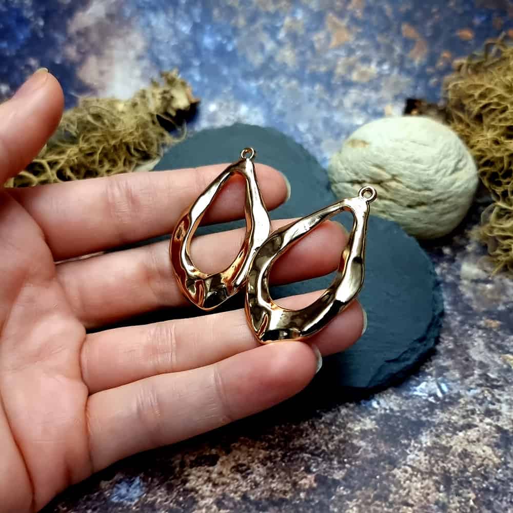 Earrings metal findings Golden color (44609)