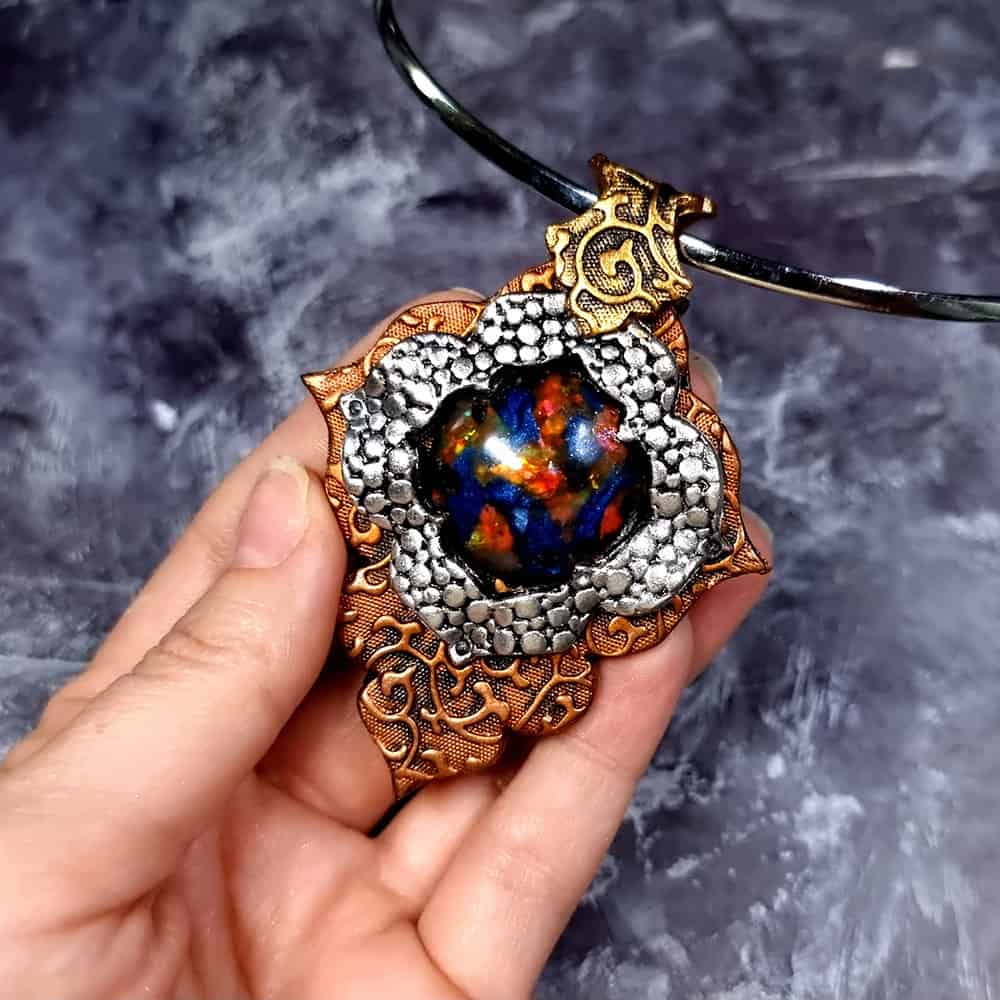Beautiful polymer clay pendant with faux stone (44763)
