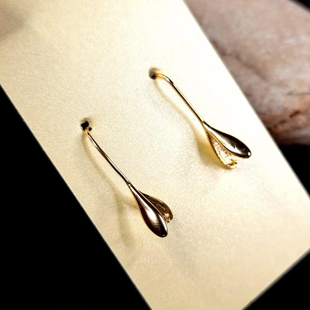 Pair of golden earrings hooks. High Quality (148459)