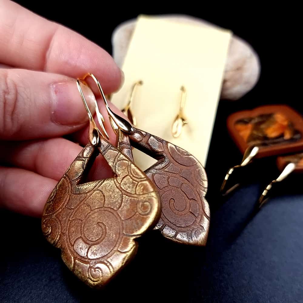 Pair of golden earrings hooks. High Quality (148468)